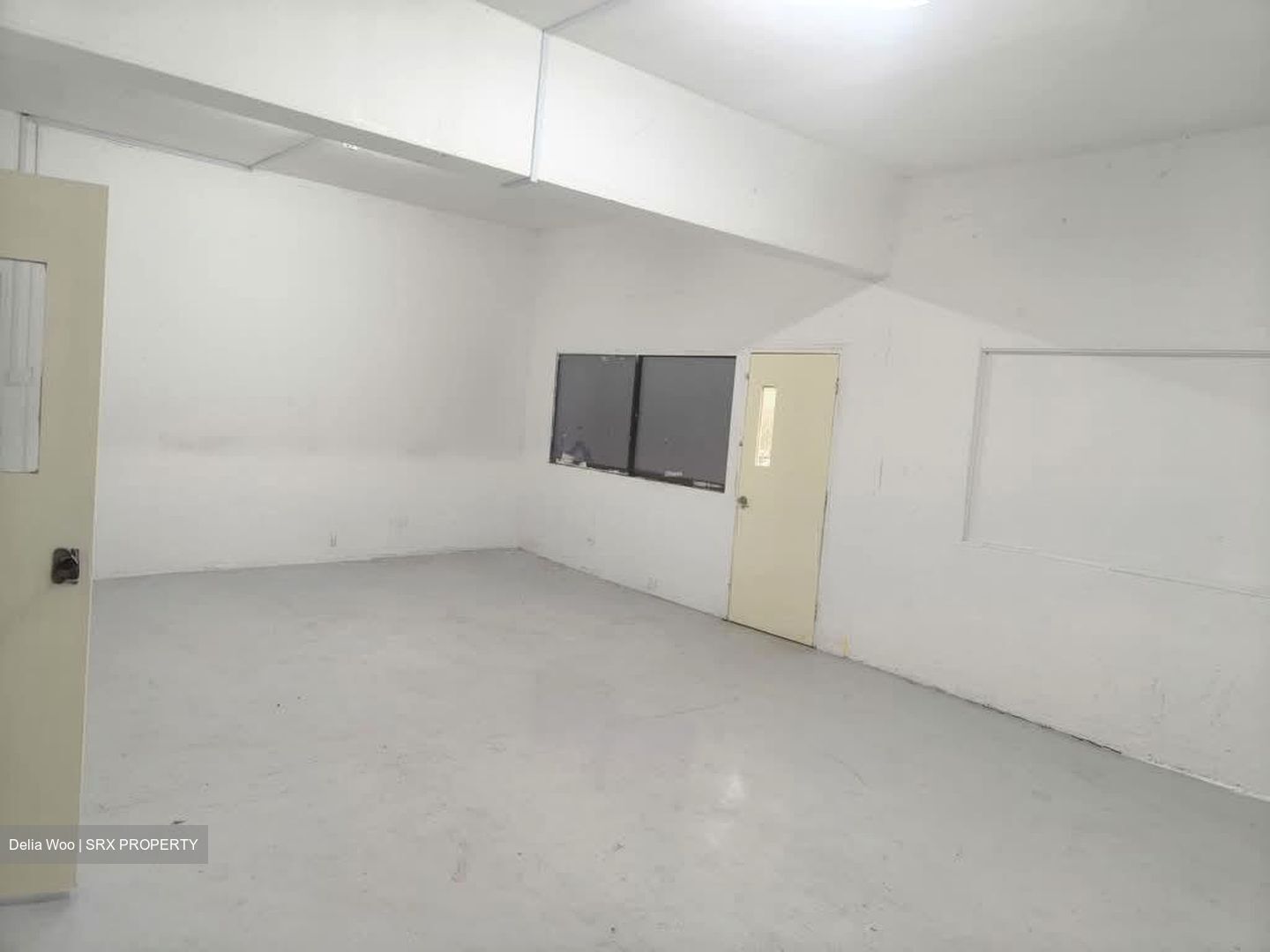 Irving Road (D13), Warehouse #556556501